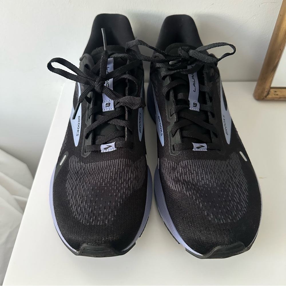 Brooks Launch 9 running shoes